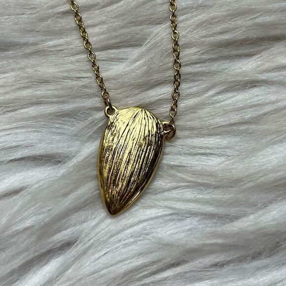 Sole/Society Bohemian Almond Shaped Statement Necklace Blue and Gold - Picture 6 of 6